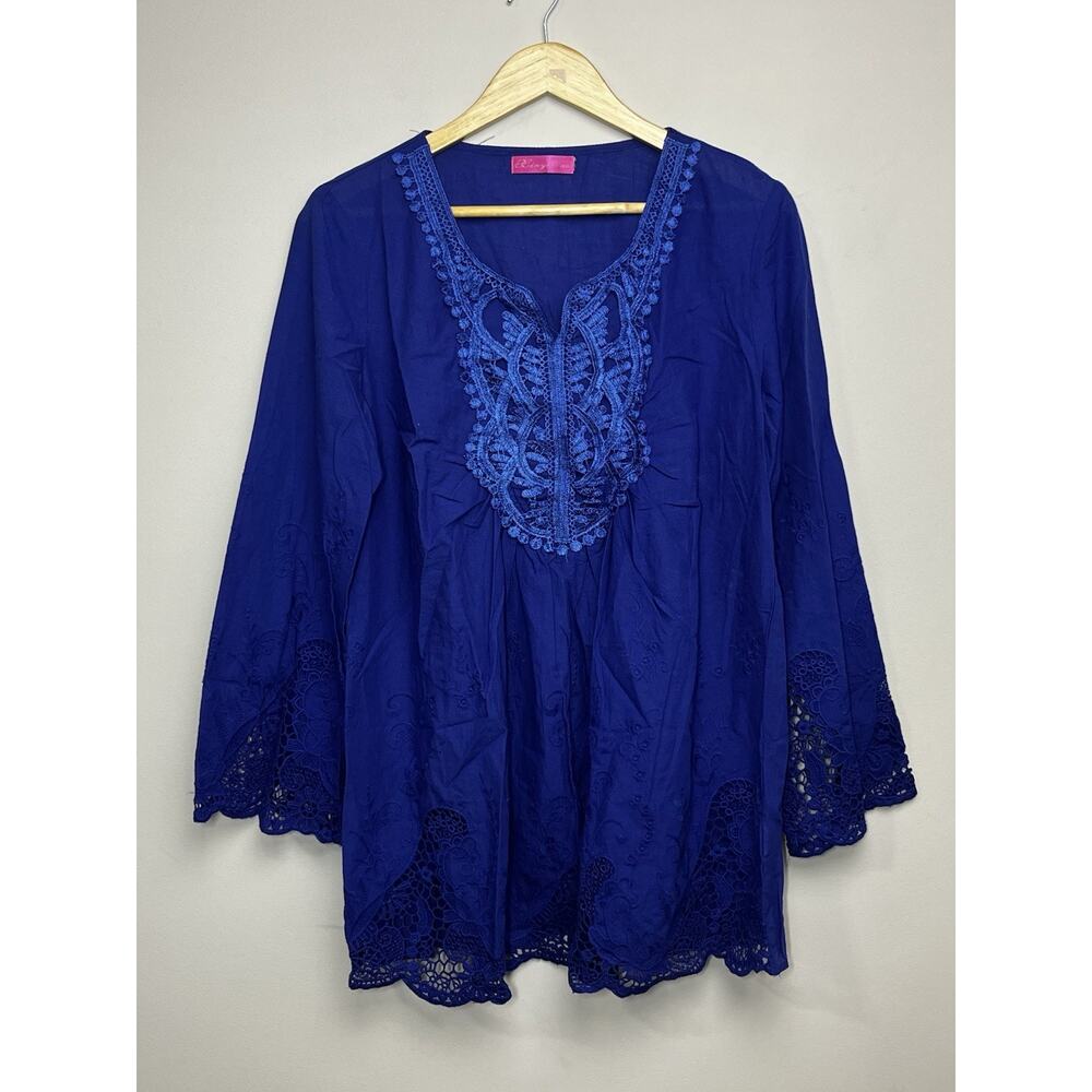 Embroidered Cutwork Tunic Top Womens Medium Blue Lightweight Boho Breezy Flowy